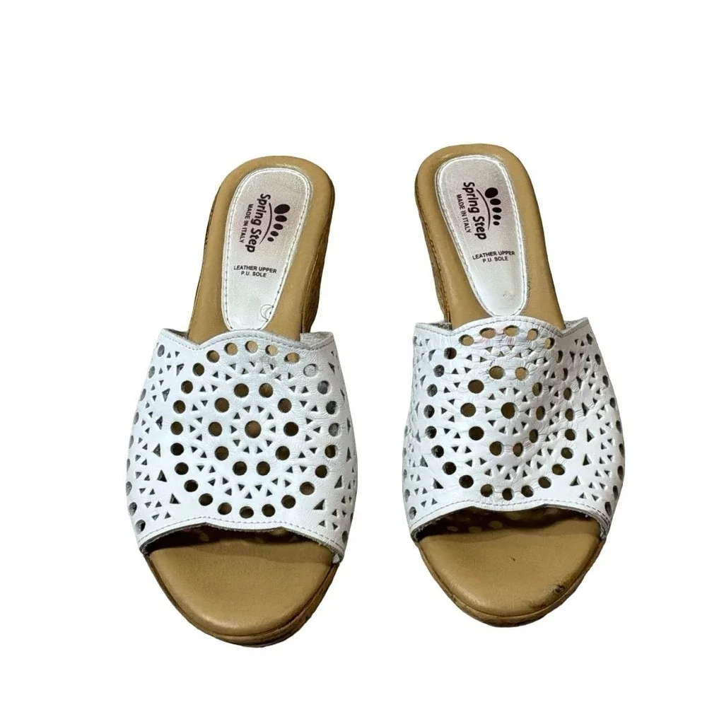Spring Step White Leather Laser Cut Wedge Sandals Size 39 Made in Italy
